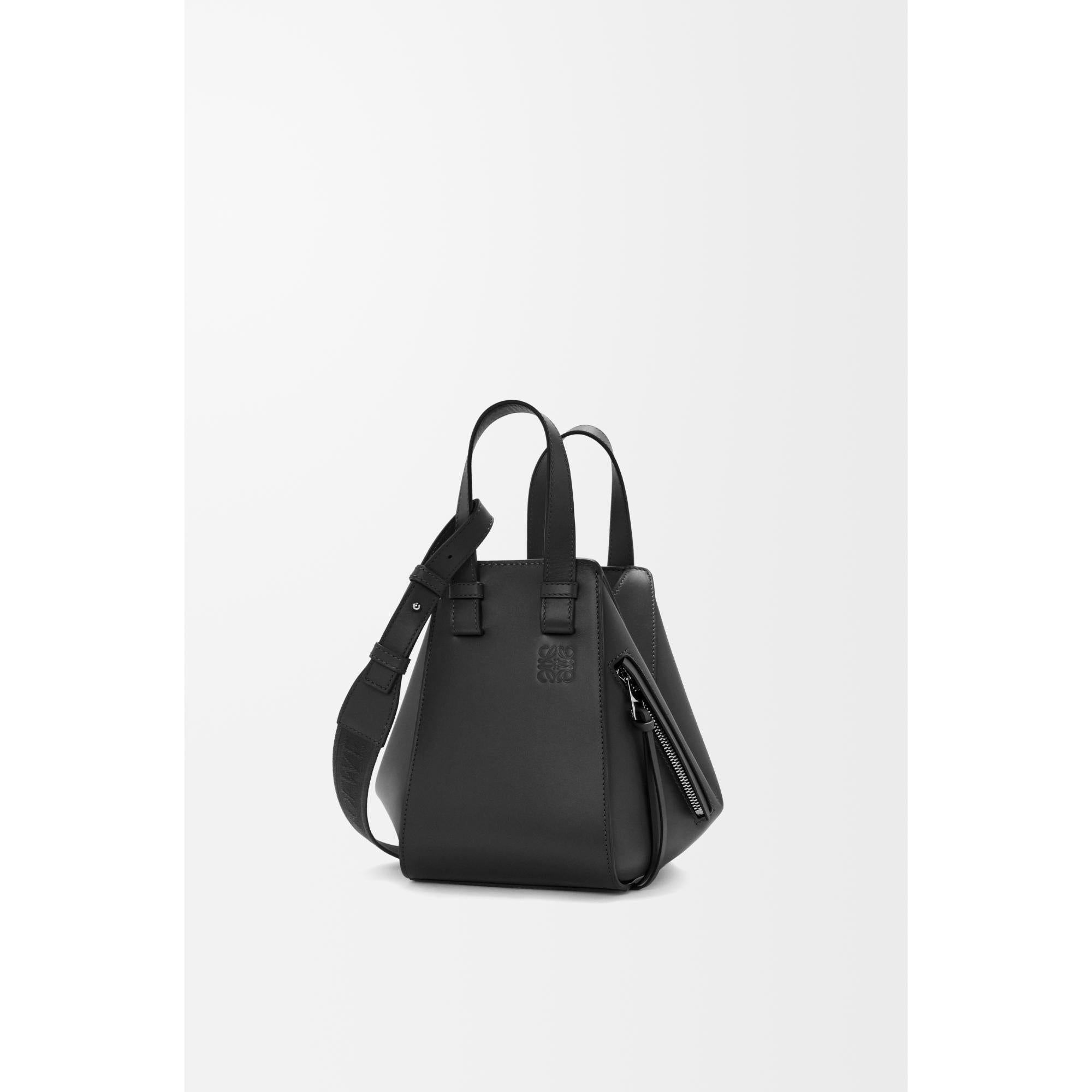 HAMMOCK COMPACT BAG_SATIN CALF_BLACK