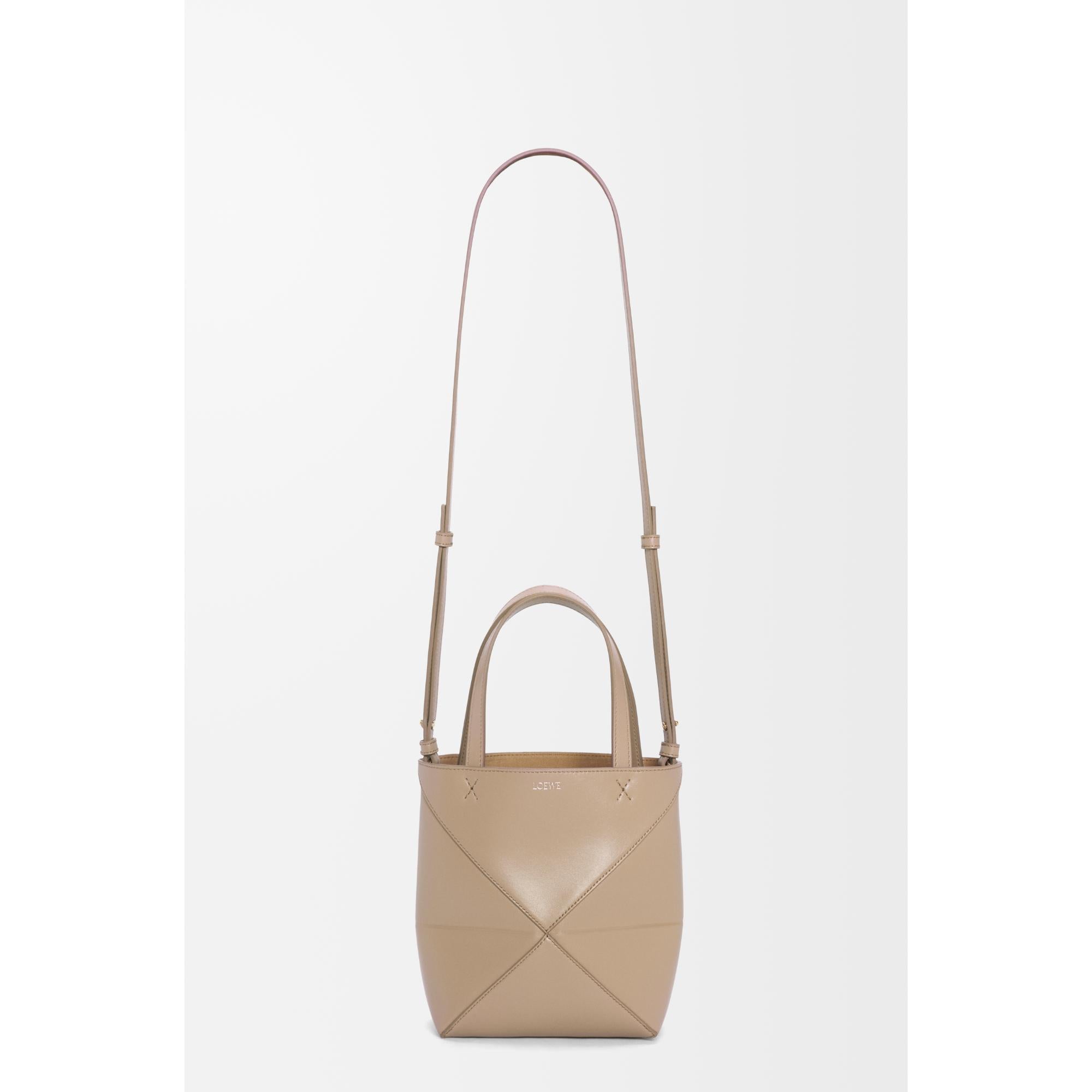 PUZZLE FOLD TOTE MINI_SHINY CALF_SAND