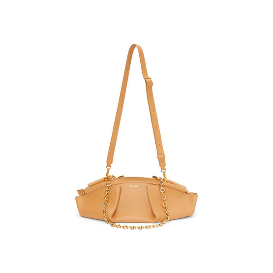 PASEO CHAIN SMALL BAG_SHINY NAPPA CALF_WARM DESERT