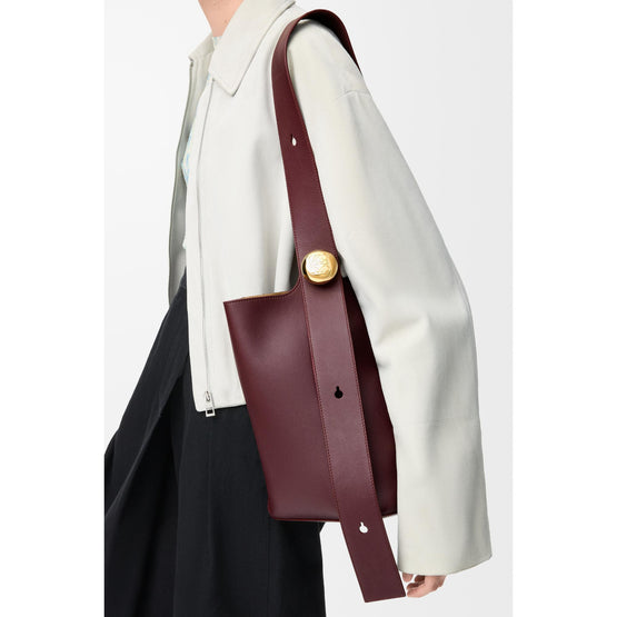 PEBBLE BUCKET MEDIUM_SMOOTH CALF_DARK BURGUNDY