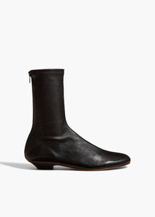아폴로 플랫 앵클 부츠 블랙 가죽