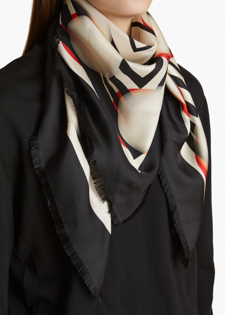 그래디언트 닷 스카프 크림 멀티 컬러