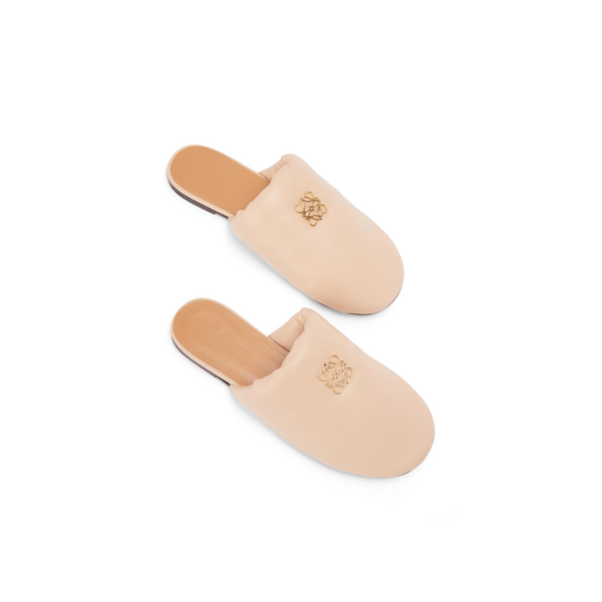 PADDED ANAGRAM MULE_LAMB_BEIGE