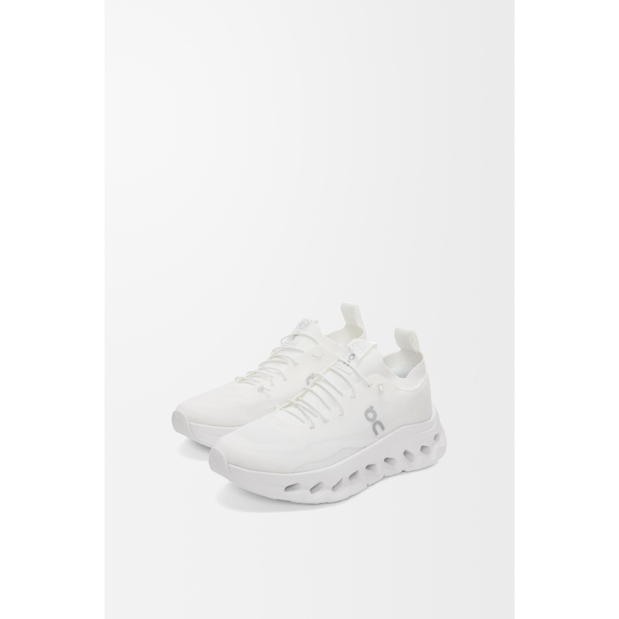 CLOUDTILT_RECYCLED POLYESTER_ALL WHITE