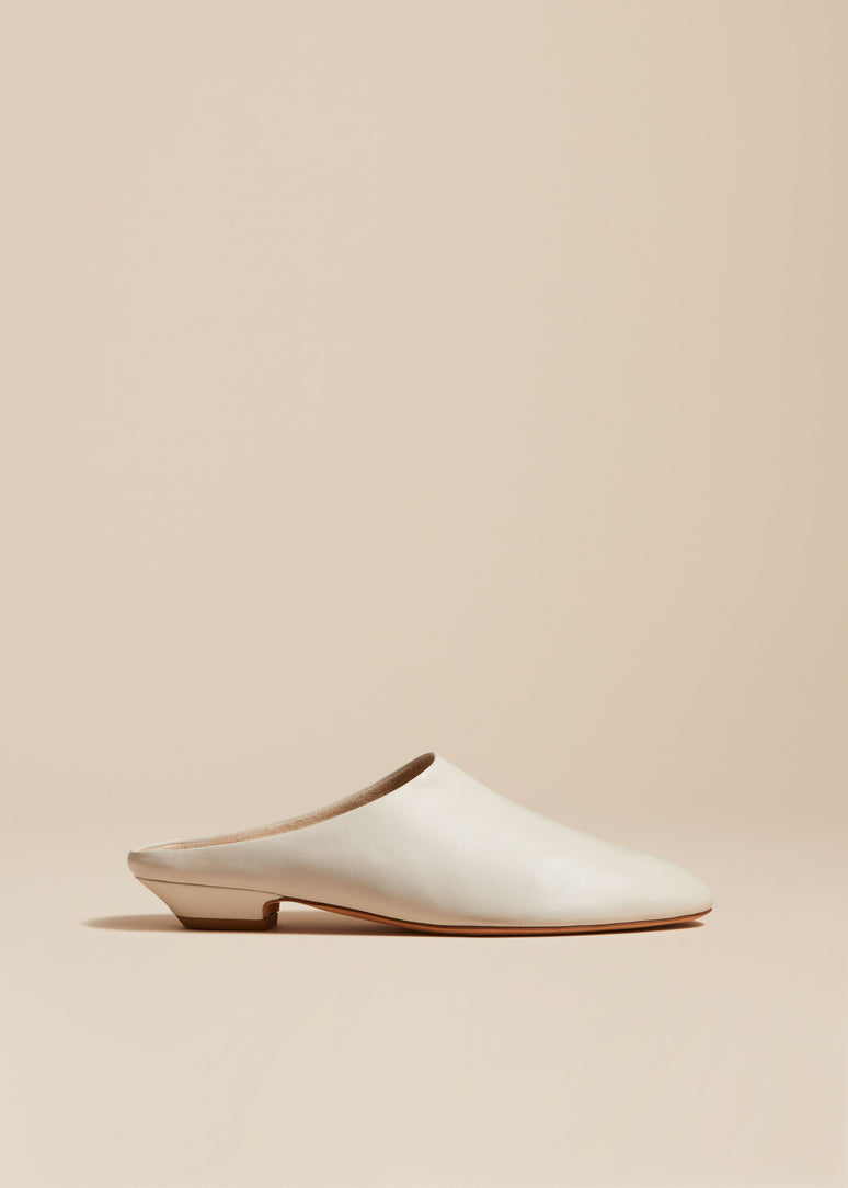 오토 뮬 오프 화이트 가죽