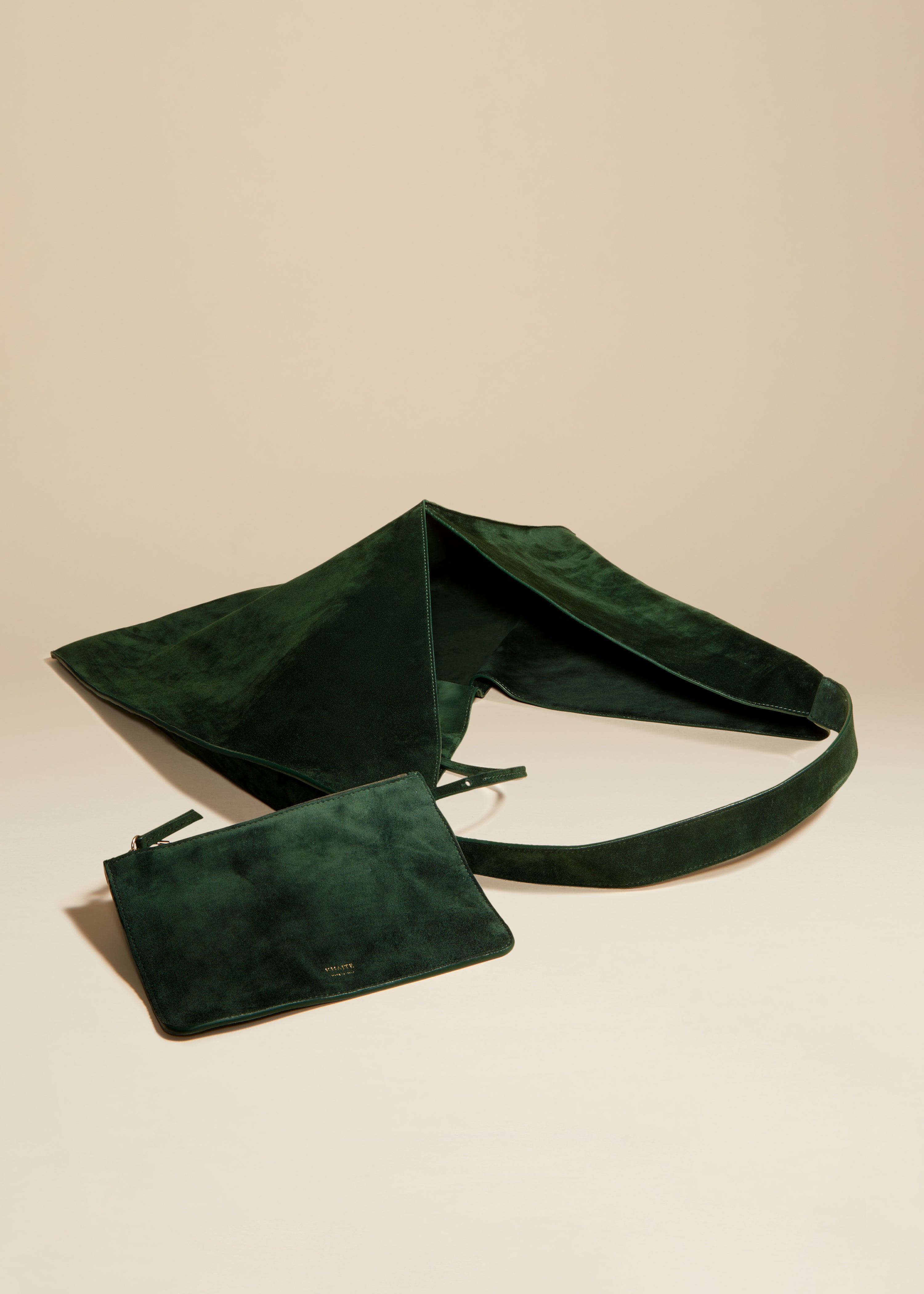 사라 토트 헌터 그린 스웨이드