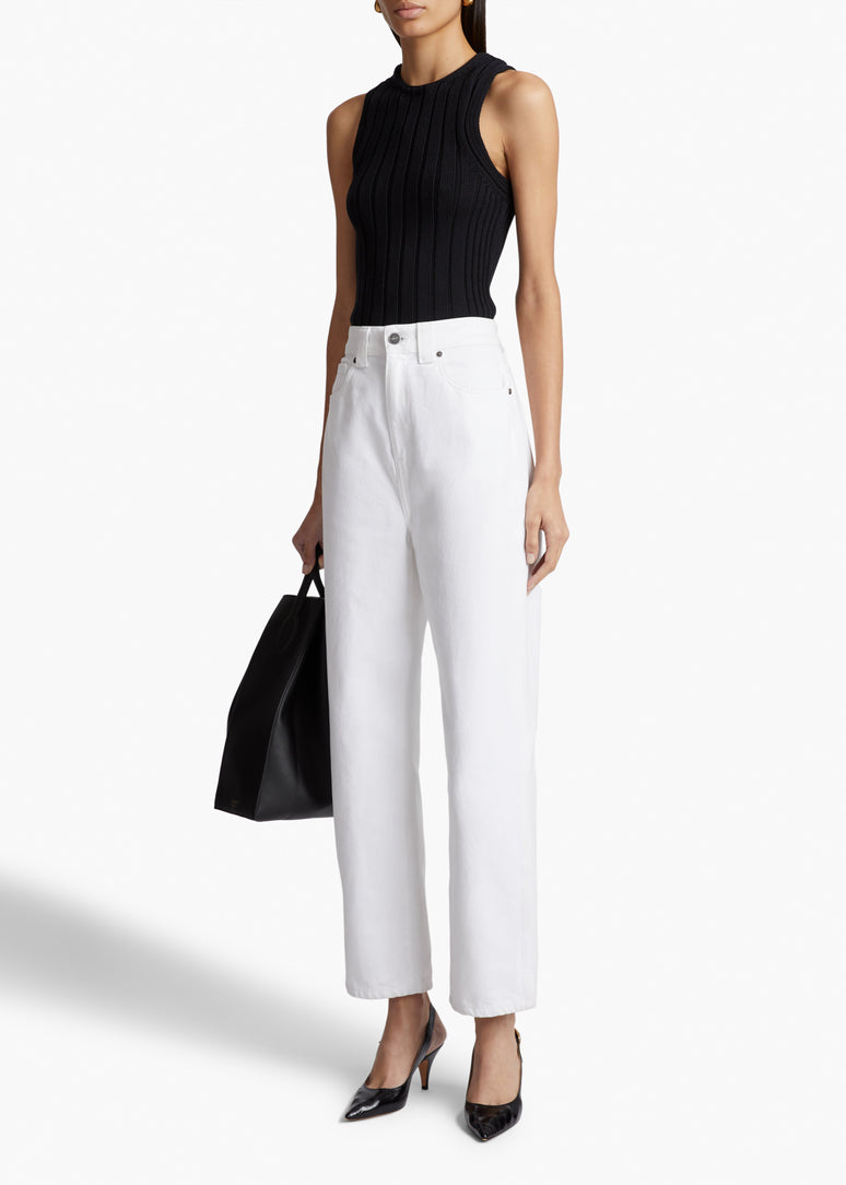 샬비 진 화이트